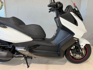 Kymco Superdink 300 ABS Maxi Scooter
