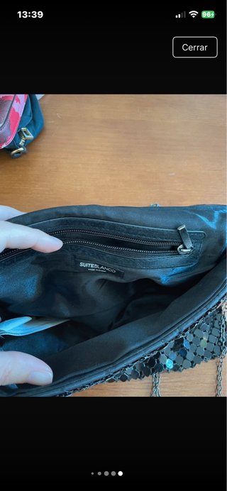 Bolso de fiesta negro con cadena