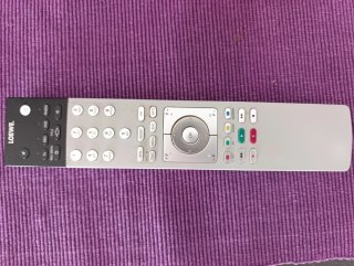 TV Loewe Xelos 37 para despiece y mando original