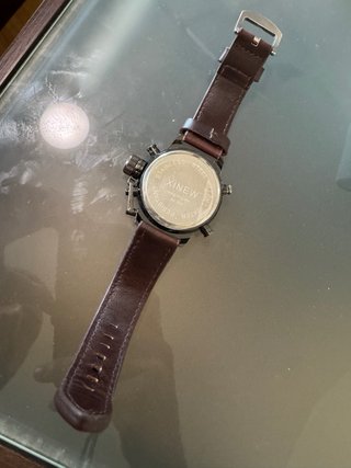 Reloj Xinew Marrón