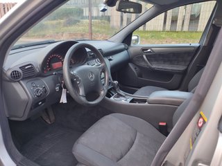 Mercedes-Benz Clase C 2003