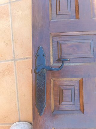 Manillar de puerta rústico negro Tengo más de 10.