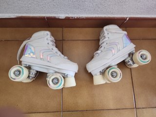 Patines Oxelo blancos para niña.