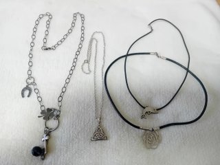 Lote 4 collares plata y negro