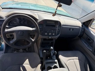 Mitsubishi Montero 2006