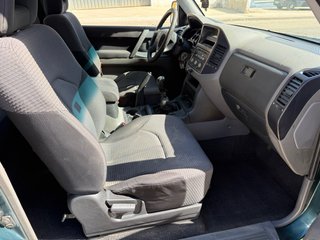 Mitsubishi Montero 2006
