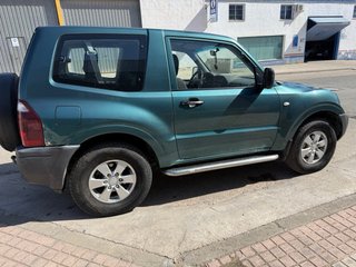 Mitsubishi Montero 2006