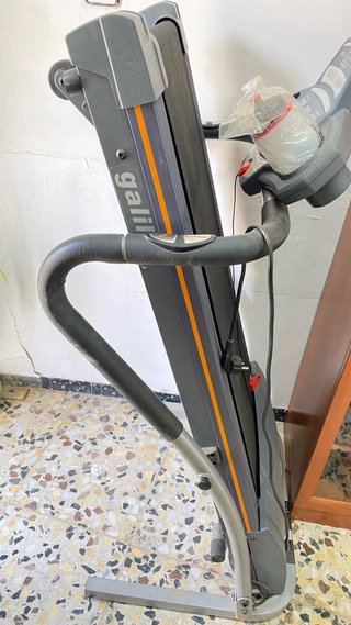 Cinta de correr BH casi nueva Plegable