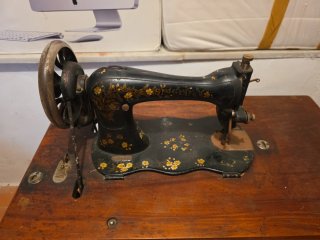 Máquina de coser Singer antigua