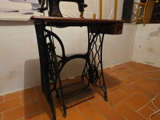 Máquina de coser Singer antigua