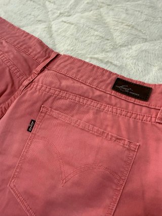 Pantalones Levi’s rosas mujer