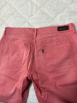 Pantalones Levi’s rosas mujer