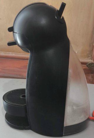 Cafetera Dolce Gusto Krups Negra