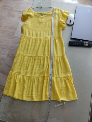 Vestido amarillo de verano