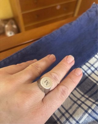 Anillo de plata con inicial M