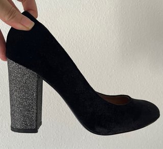 Zapatos tacón Mariamare negros antelina T38