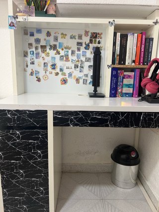 Escritorio moderno mármol y madera