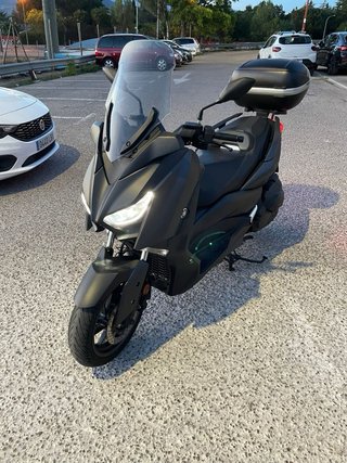 Yamaha XMAX 400 - Maxi Scooter