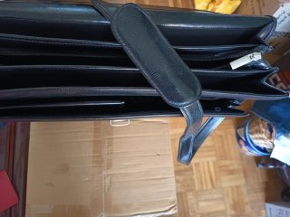 Cartera  - Maletín ejecutivo negro. Con muchos dep