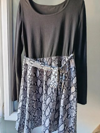 Lote 4 vestidos talla M