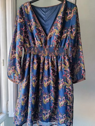 Lote 4 vestidos talla M