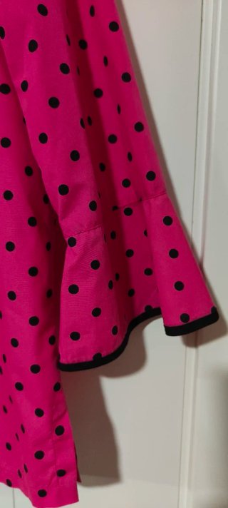 Camisa fucsia lunares negros, hecha a mano