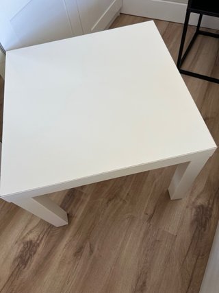 Mesa auxiliar Lack Ikea blanca
