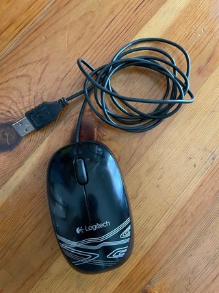 Ratón Logitech USB Negro