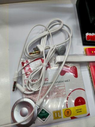 Consola Sony PSP Negra con Caja y Accesorios
