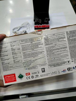 Consola Sony PSP Negra con Caja y Accesorios