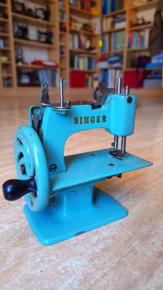 Máquina de coser antigua Singer 20k azul
