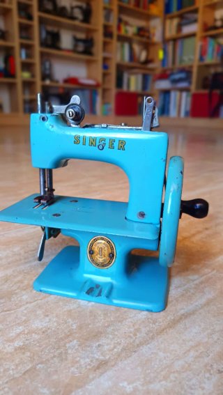 Máquina de coser antigua Singer 20k azul