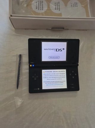Nintendo DSi Nera
