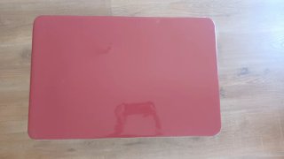 Mesa baja roja y negra