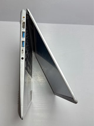 Acer Swift 3 i5 / 4Gb / 256Gb / 2Gb