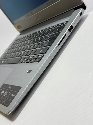 Acer Swift 3 i5 / 4Gb / 256Gb / 2Gb