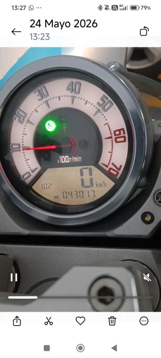 Yamaha MT-01 Naked Negra y Roja