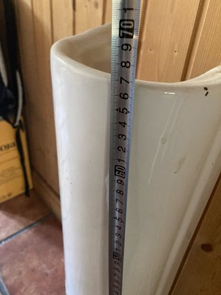 Lavabo de cerámica blanco