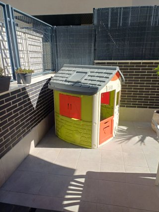 Casita infantil per giardino marca Smoby