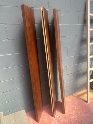 Baldas de madera flotantes (3 unidades)