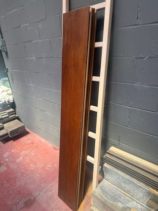 Baldas de madera flotantes (3 unidades)
