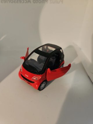 Maisto Smart City Coupé 1:33