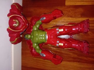 Azione Marvel: Action Figures di grandi dimensioni!
