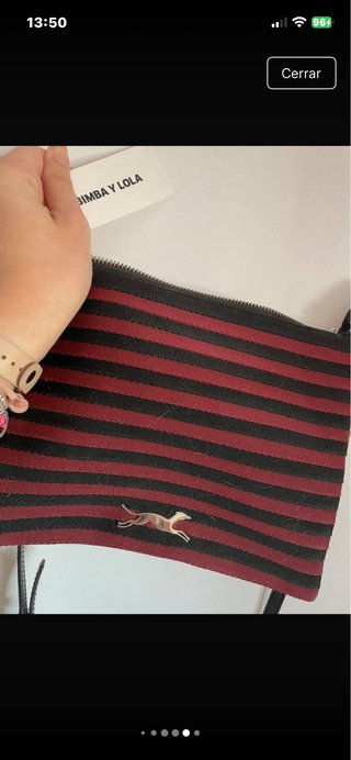 Bolso de rayas negro y rojo