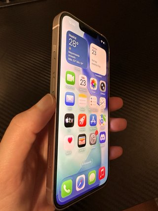 iPhone 13 Apple