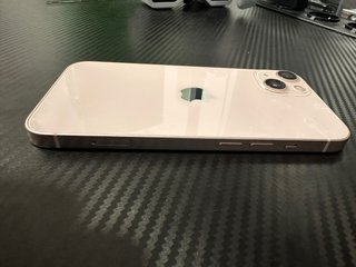 iPhone 13 Apple