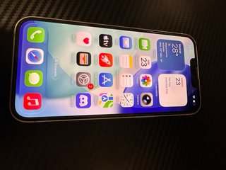 iPhone 13 Apple