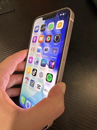 iPhone 13 Apple