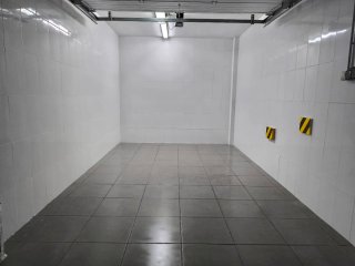 Hola, alquilo garaje cabinado en Benidorm.