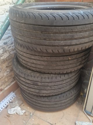 4 Neumáticos de coche